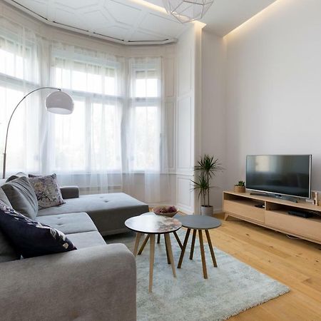 Designer Dream Home In The Center W 2Br/2Bath Budapeste Exterior foto